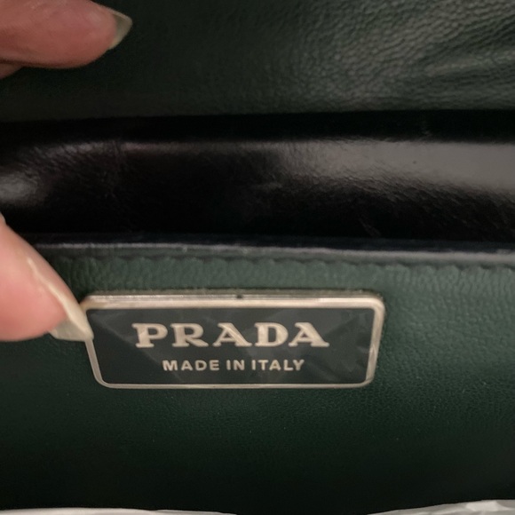 Prada Vitello Sound shoulder bag - Picture 8 of 12
